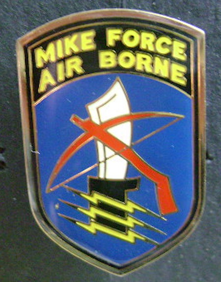 Army Mike Force Air Borne pin R $4.00